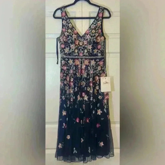 Mac Duggal Deep V-Neck Midi Embroidered Dress Size 8 NWT style #5527 - Picture 5 of 8